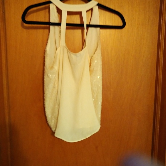 Top - Picture 4 of 4